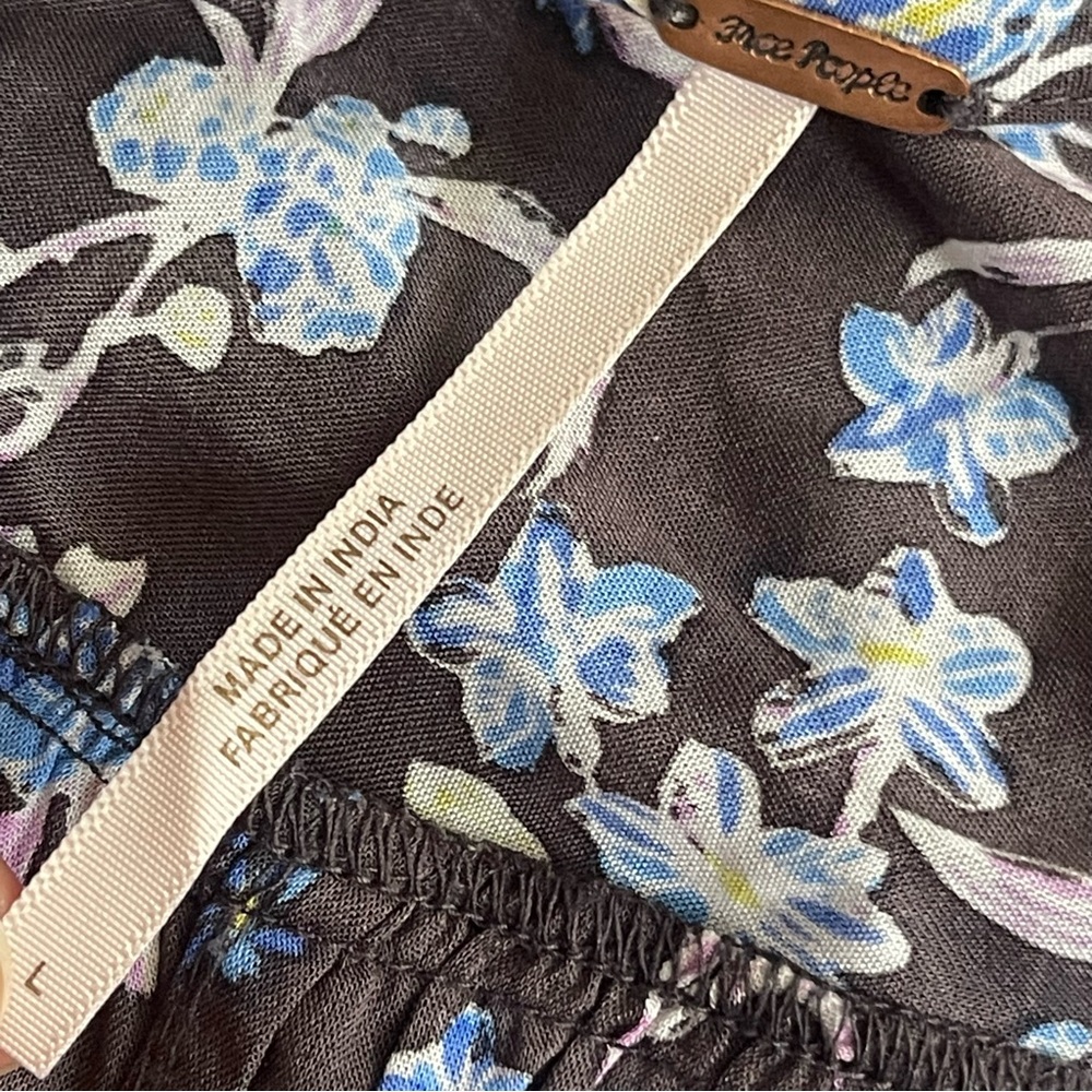 Free People Floral Romper Size L - Picture 10 of 10